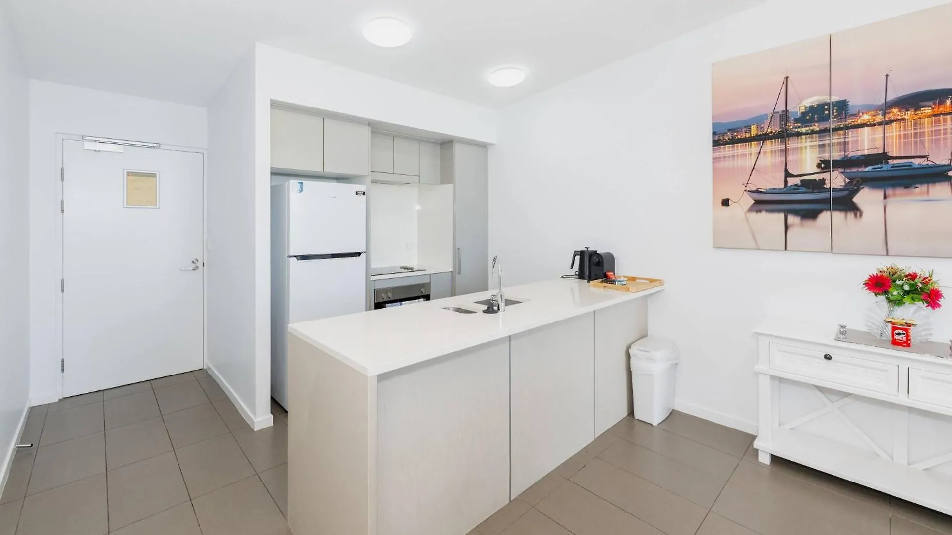 Home To Holiday At Holborn Apartments Townsville